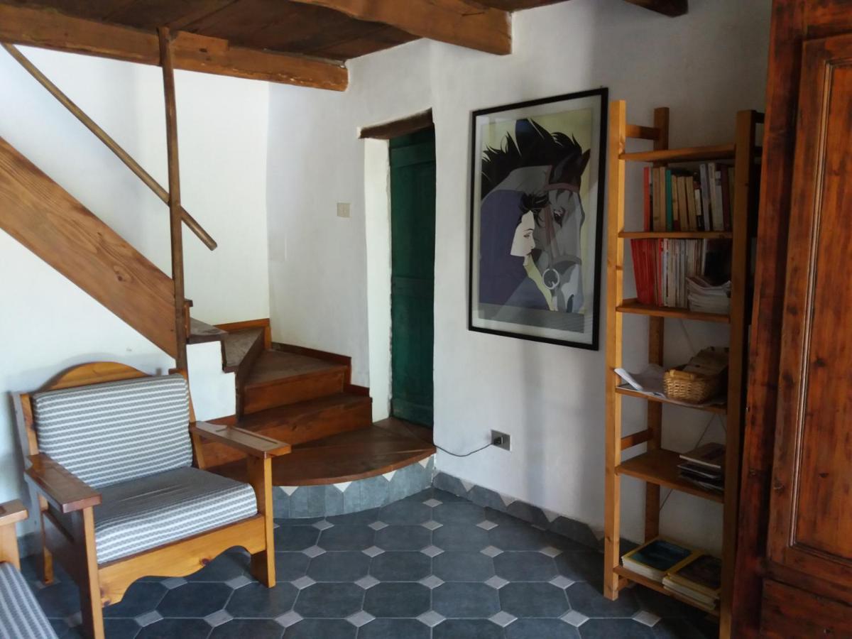 B&B La Civetta Ponzone ภายนอก รูปภาพ